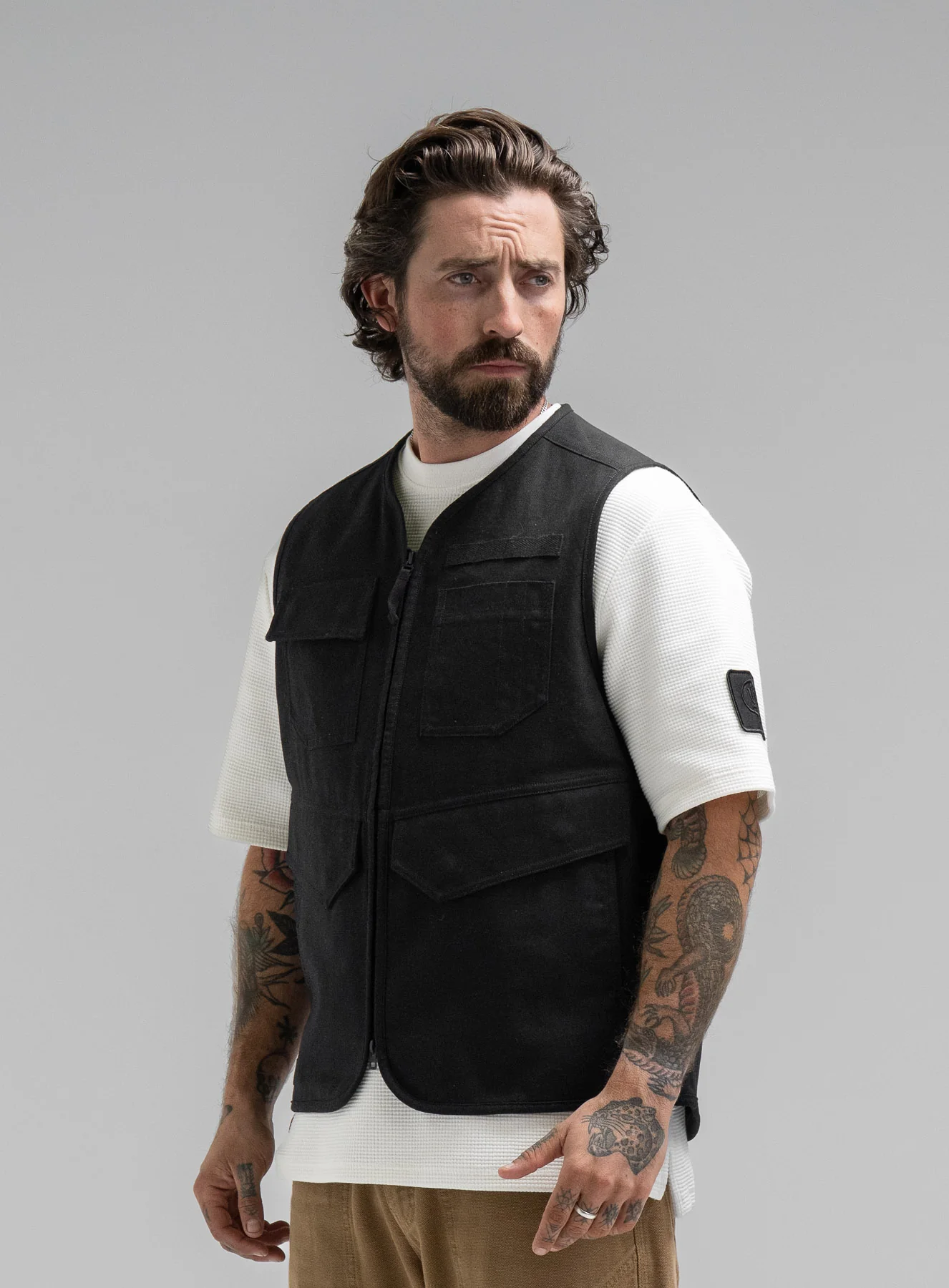 DISSIDENT UTILITY VEST - Image 3