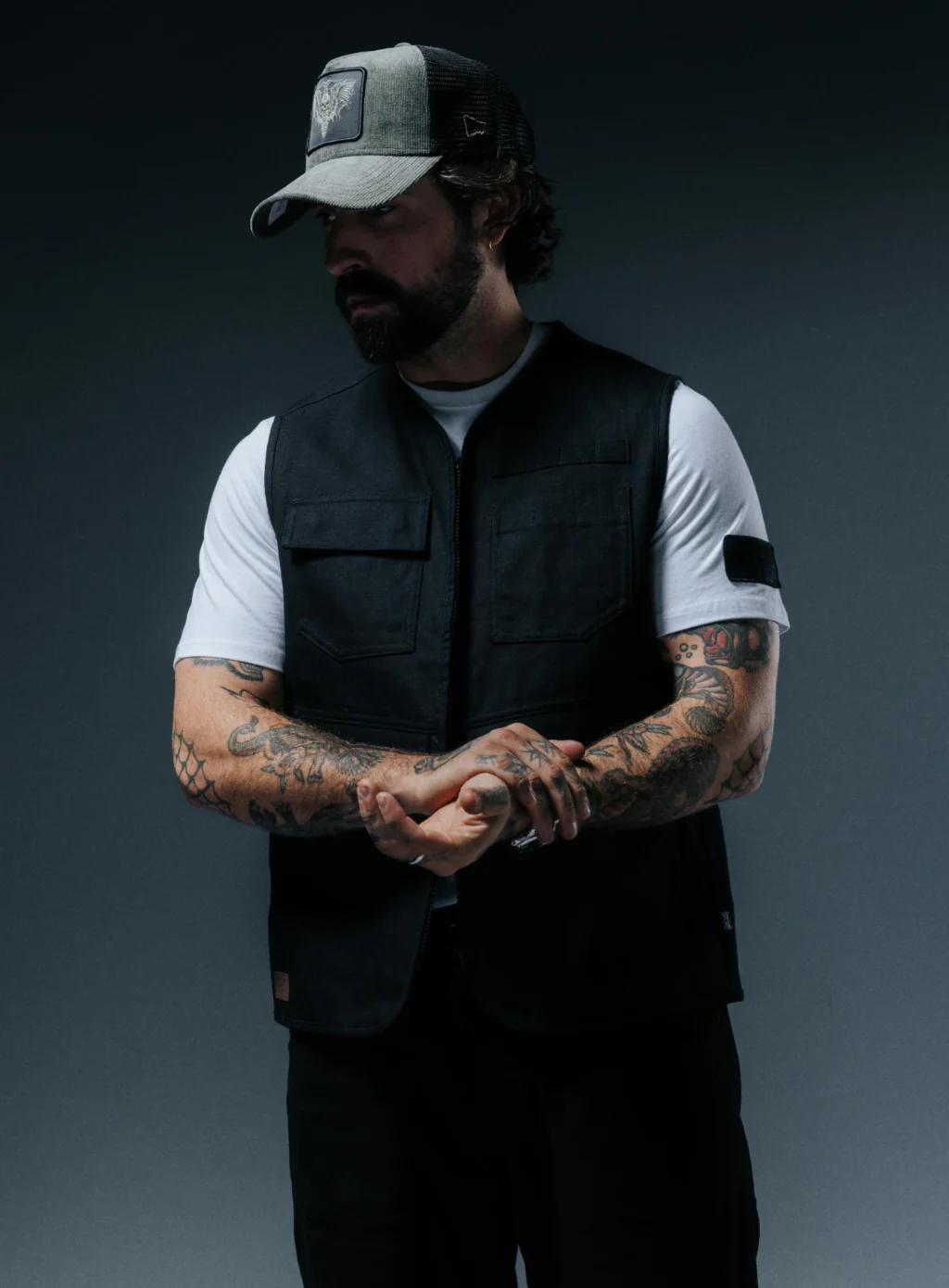 DISSIDENT UTILITY VEST - Image 4