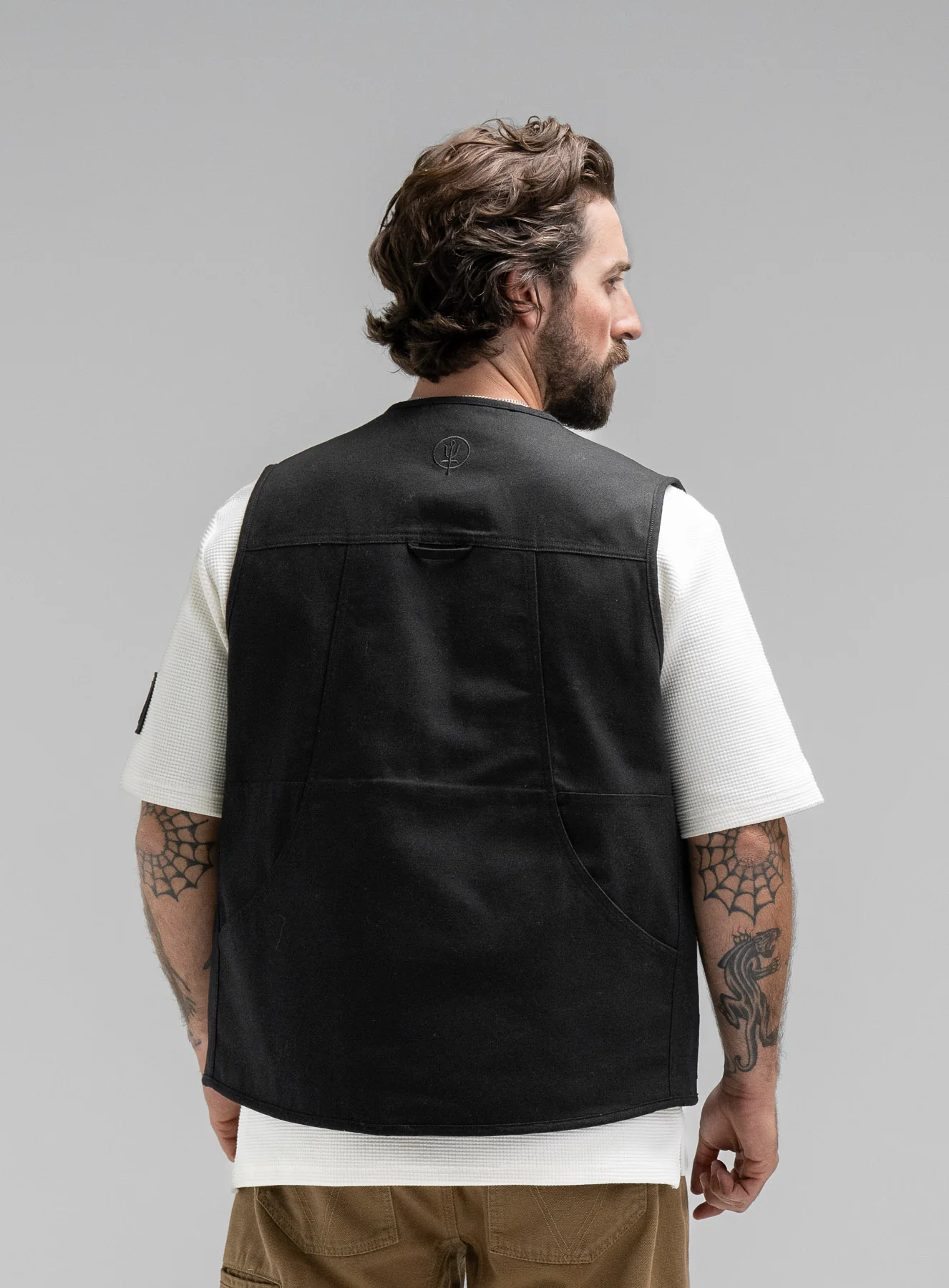 DISSIDENT UTILITY VEST - Image 6