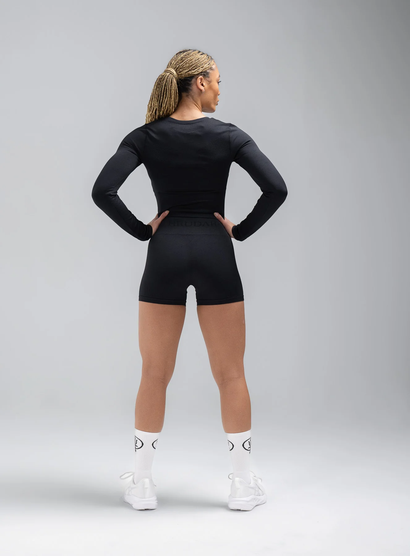 FORCE SEAMLESS LONG SLEEVE TOP - Image 10