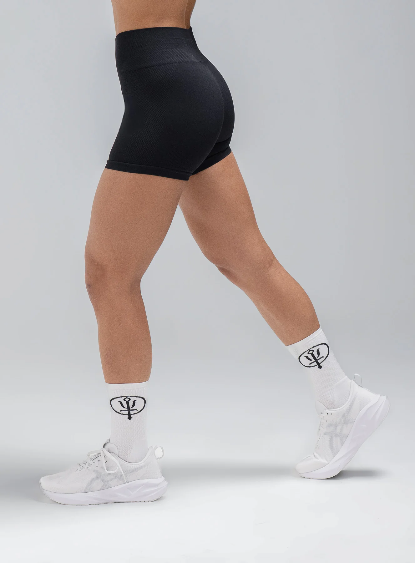 FORCE SEAMLESS SHORTS - Image 4