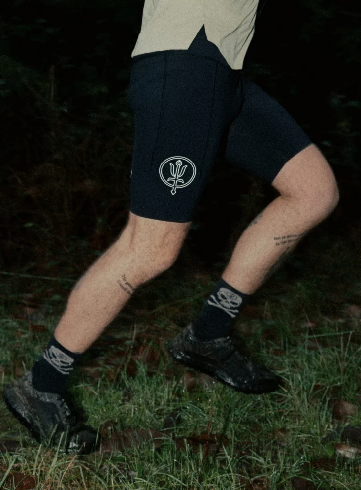 FORCE TRAIL RUNNING TIGHT SHORTS - Image 9