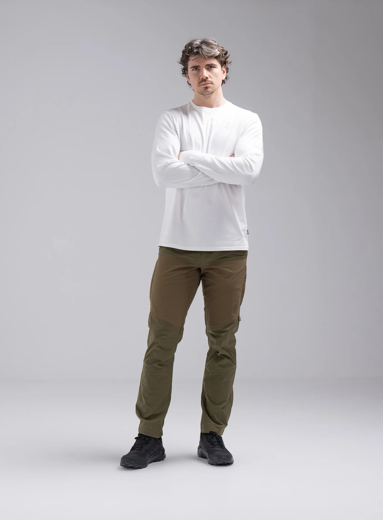 INSIGNIA LONG SLEEVE T-SHIRT - Image 4