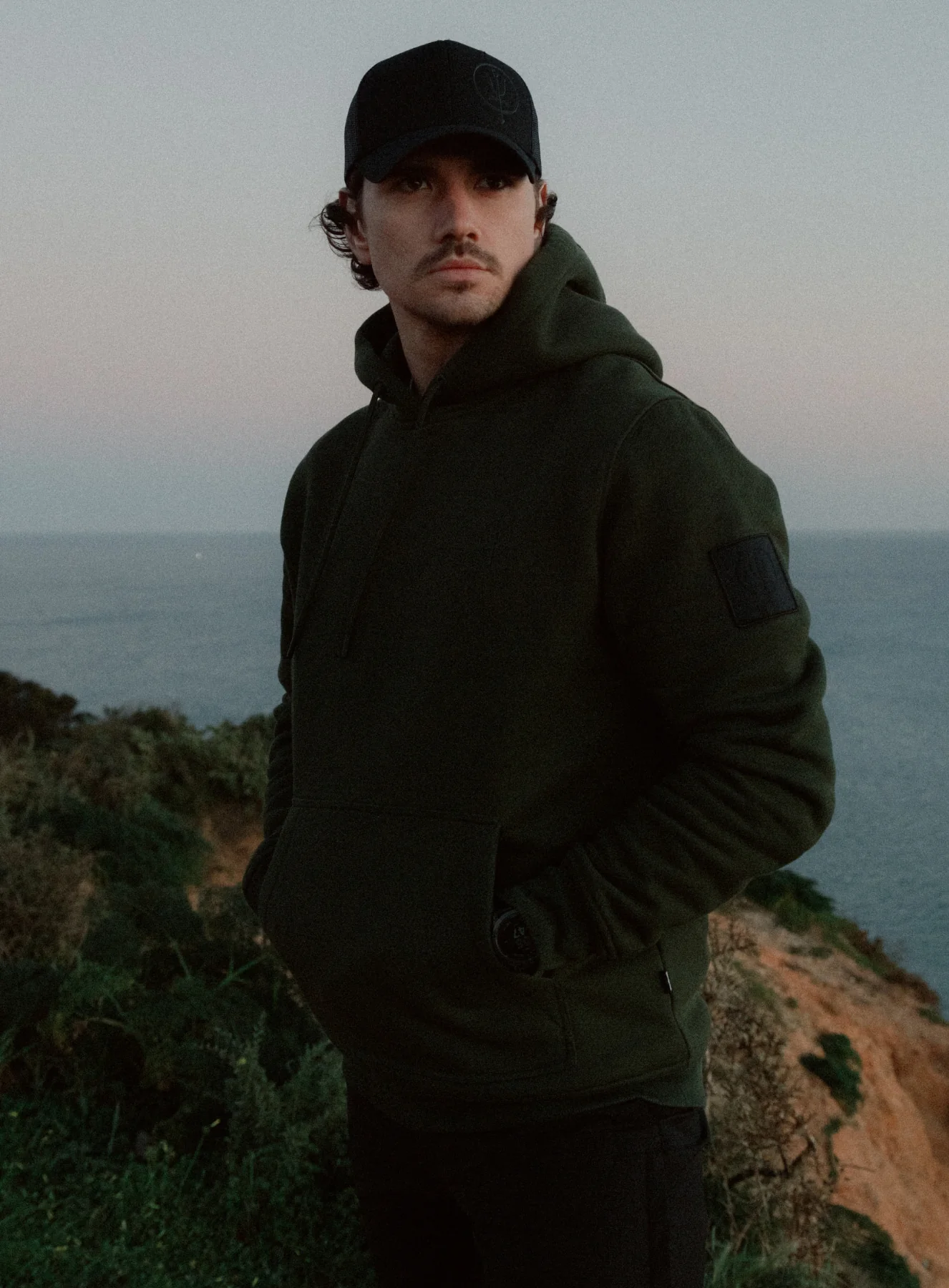 INSIGNIA HOODIE - Image 3