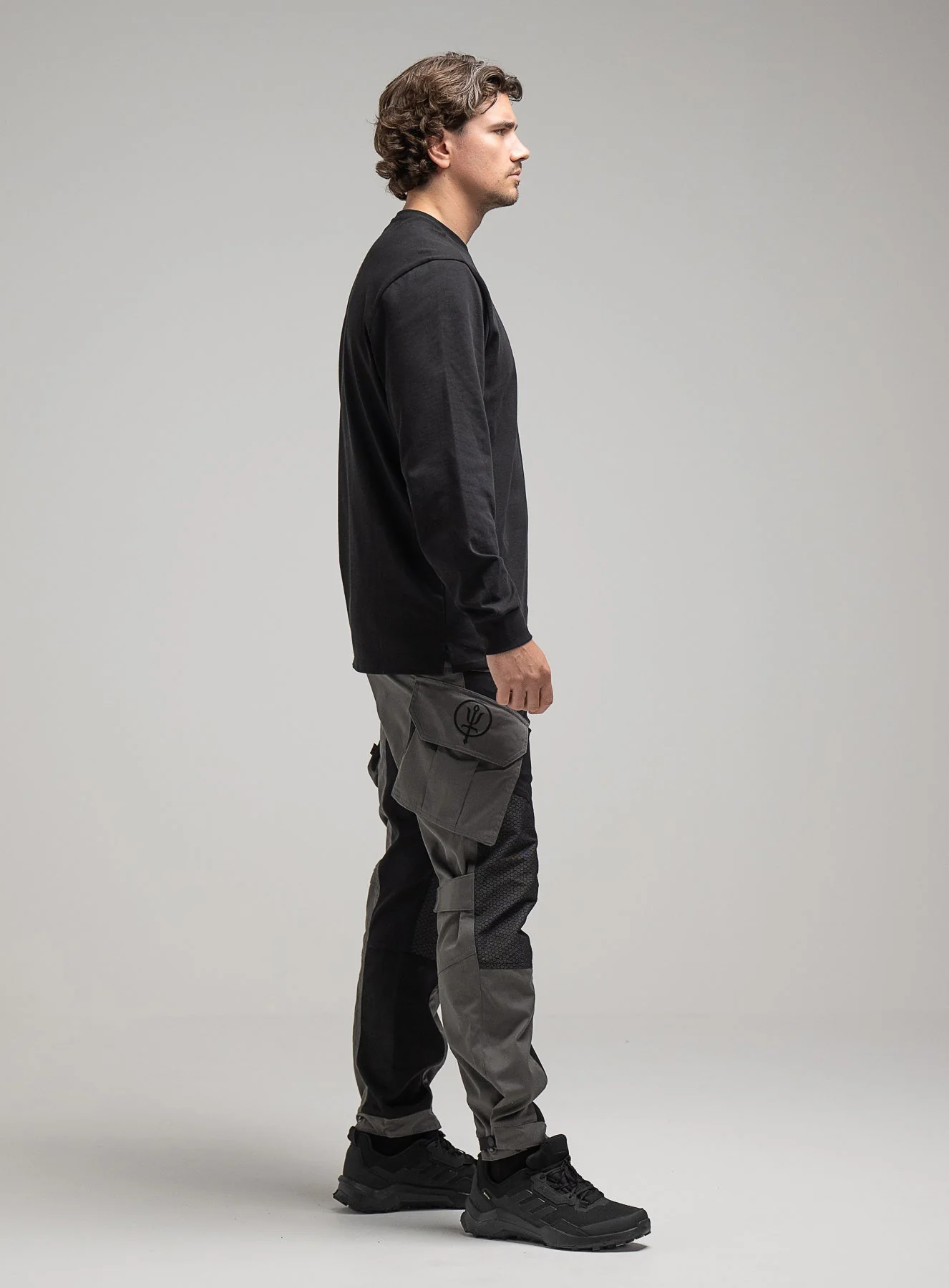 INSIGNIA LONG SLEEVE T-SHIRT (G1) - Image 2