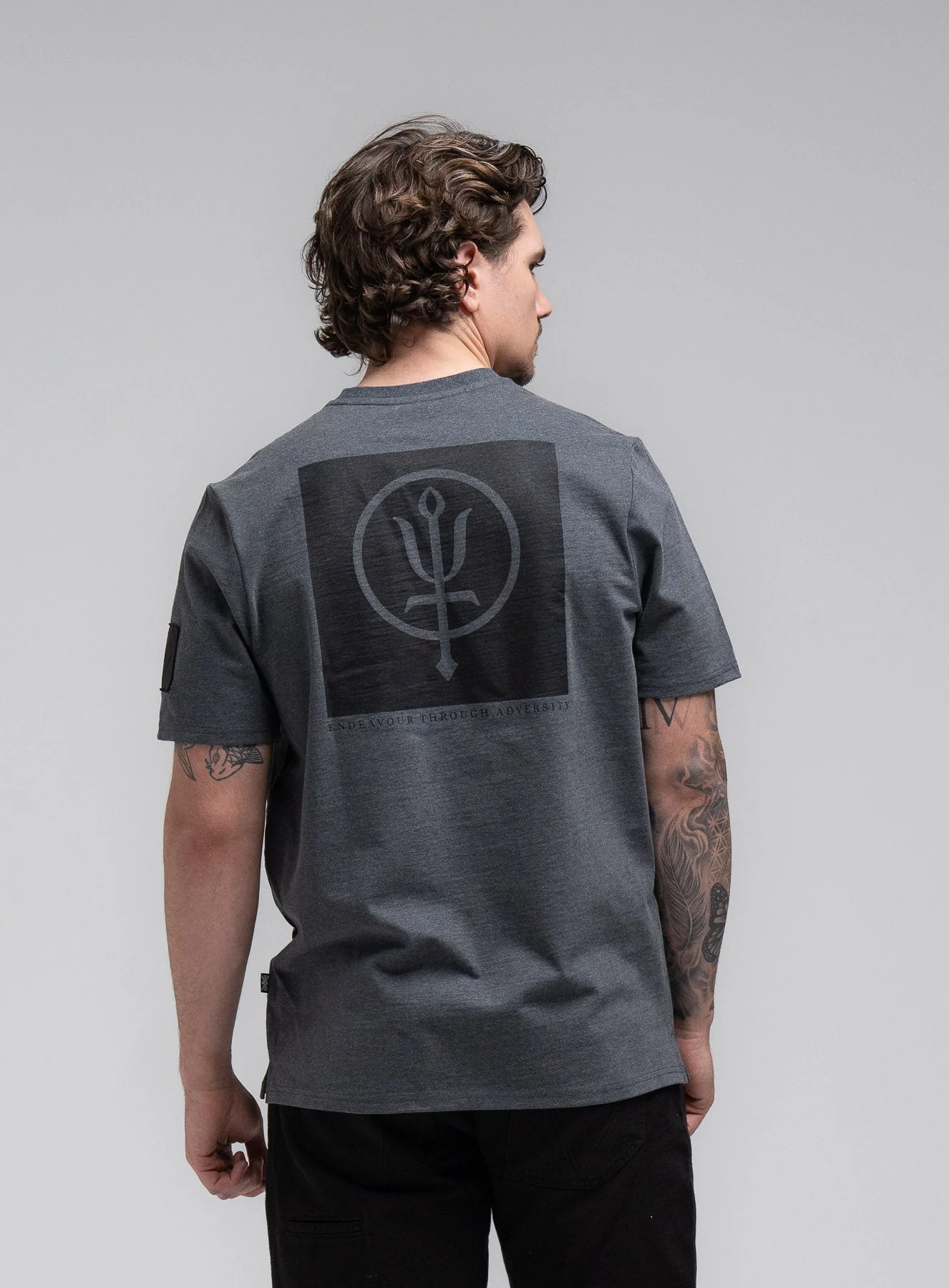 INSIGNIA T-SHIRT - BLACK MARK