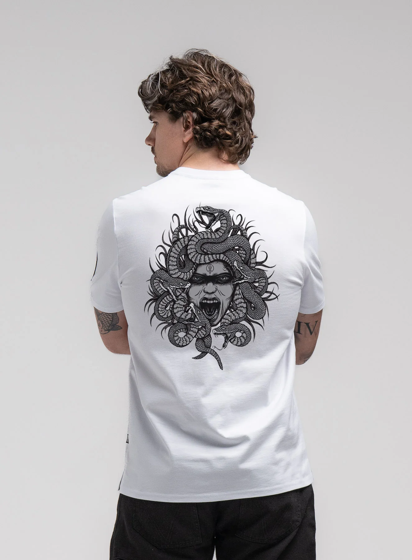 INSIGNIA T-SHIRT - MEDUSA