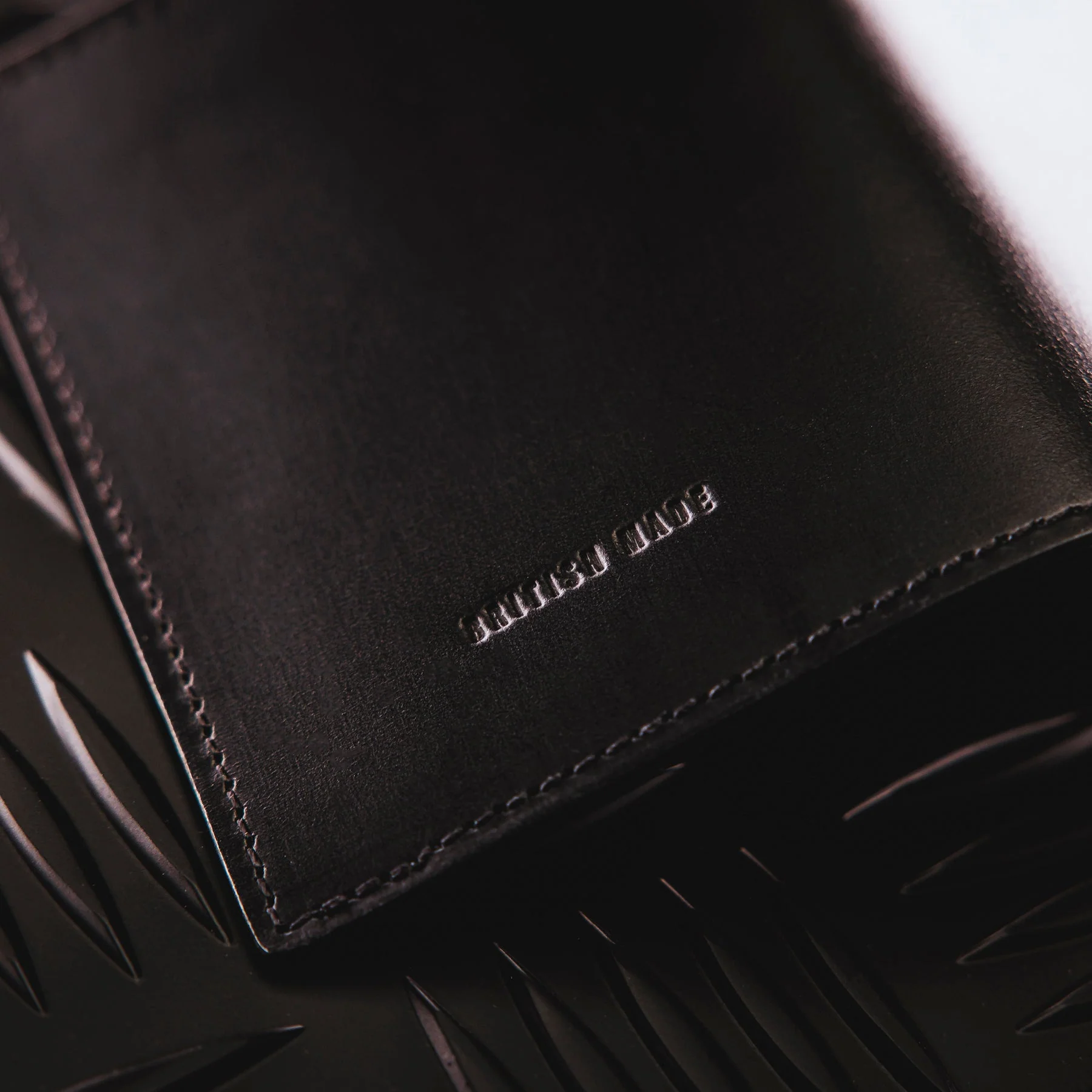 LEATHER BI FOLD WALLET - Image 6