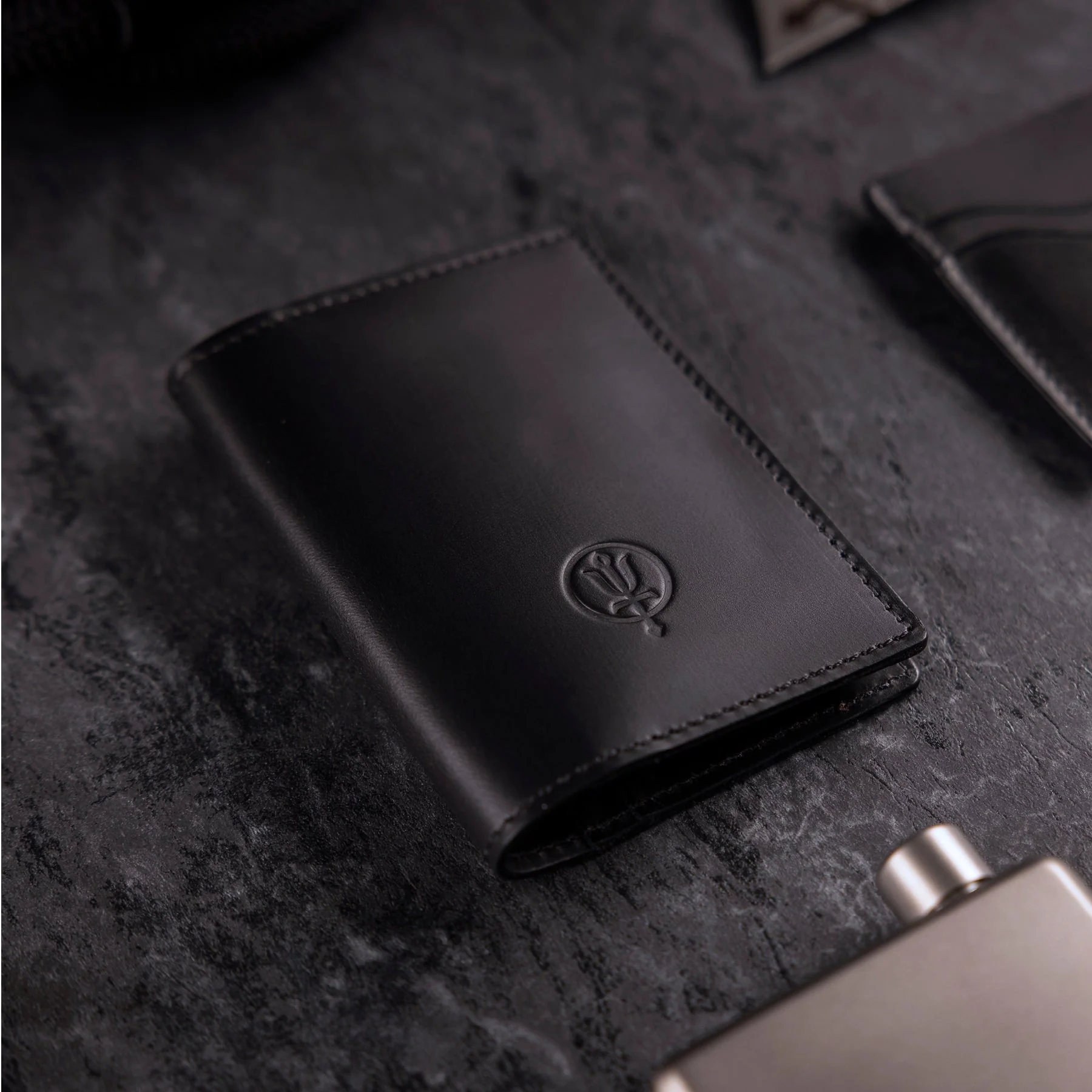 LEATHER BI FOLD WALLET - Image 7