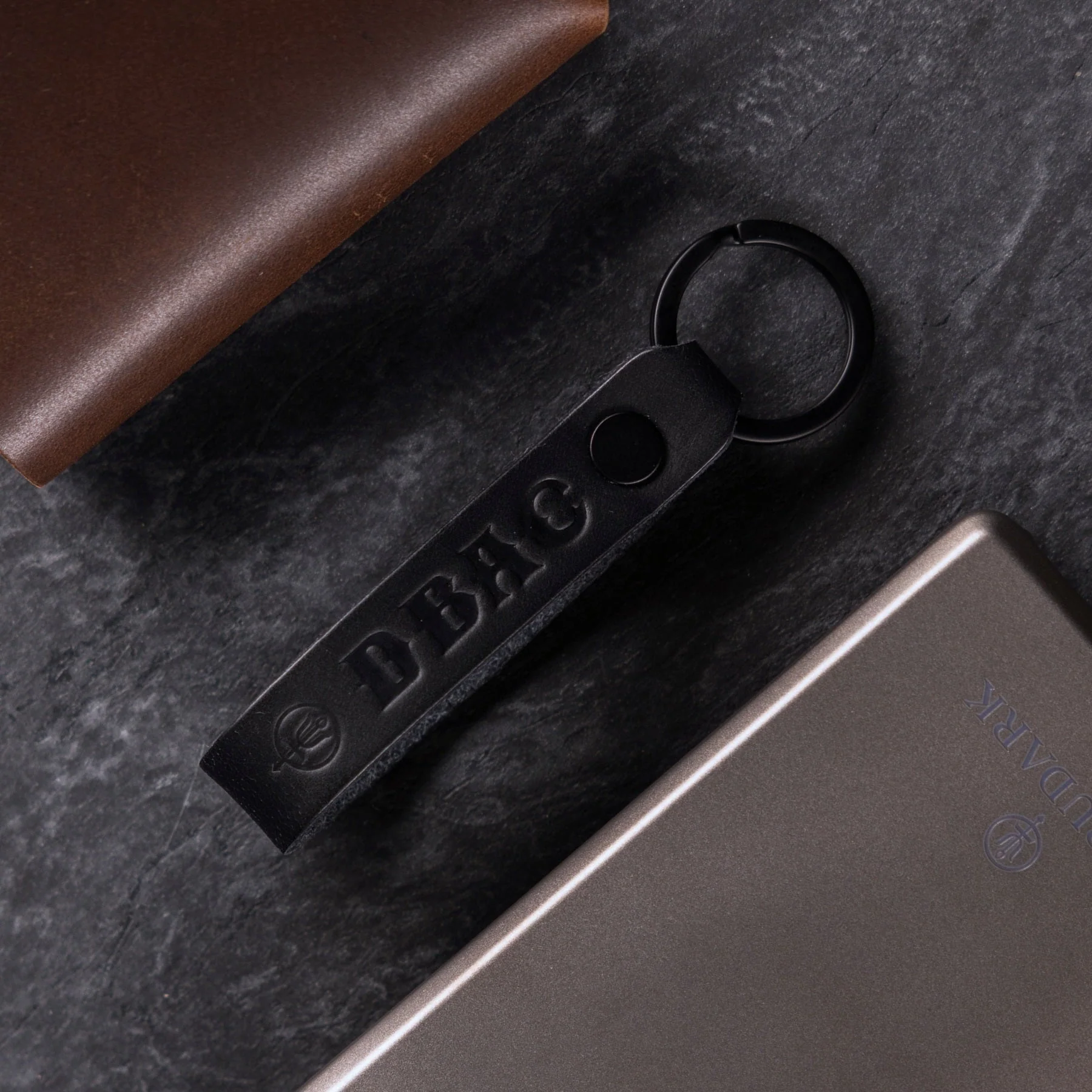 LEATHER LOOP DBAC KEYRING - Image 3