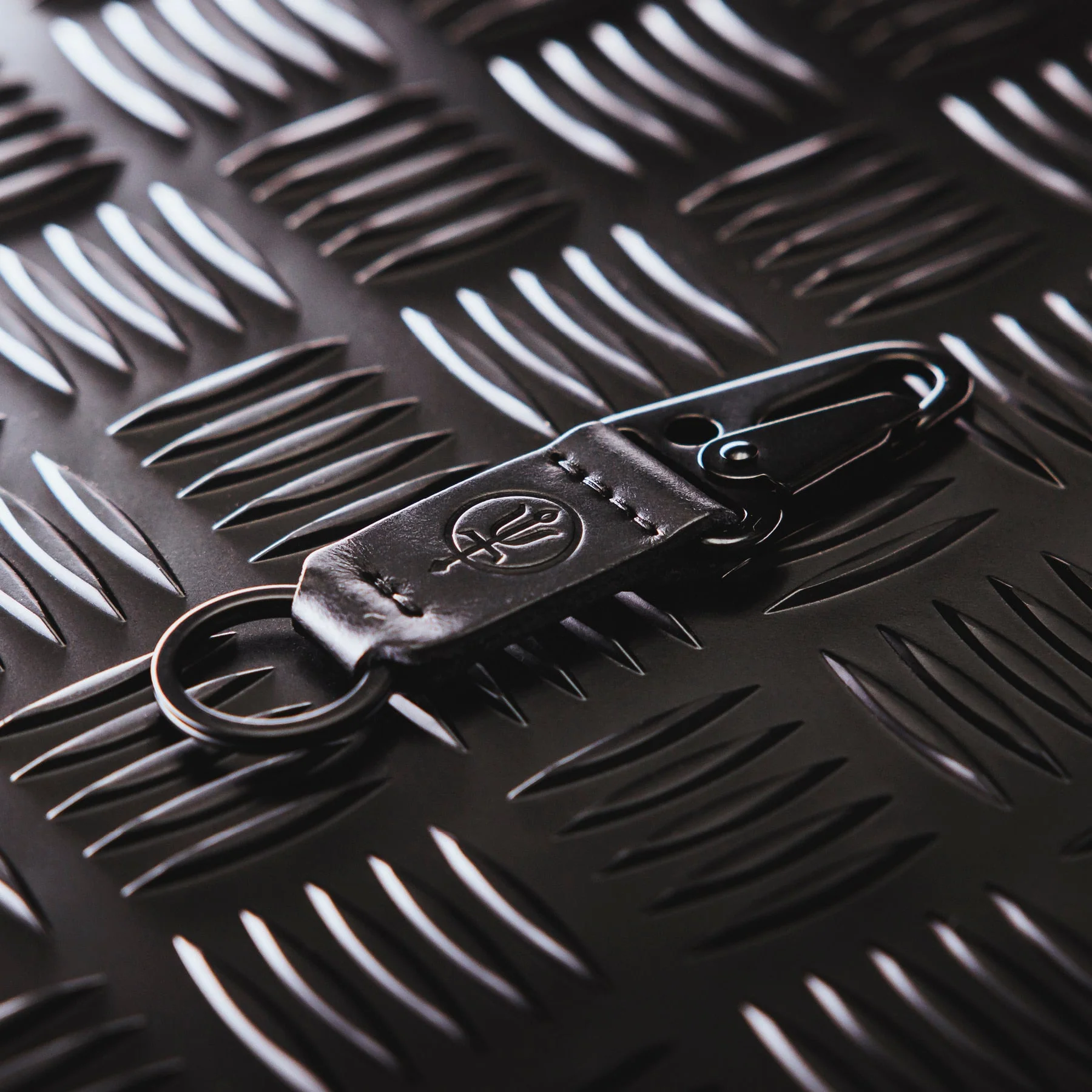 LEATHER TRIGGER KEYRING - Image 7