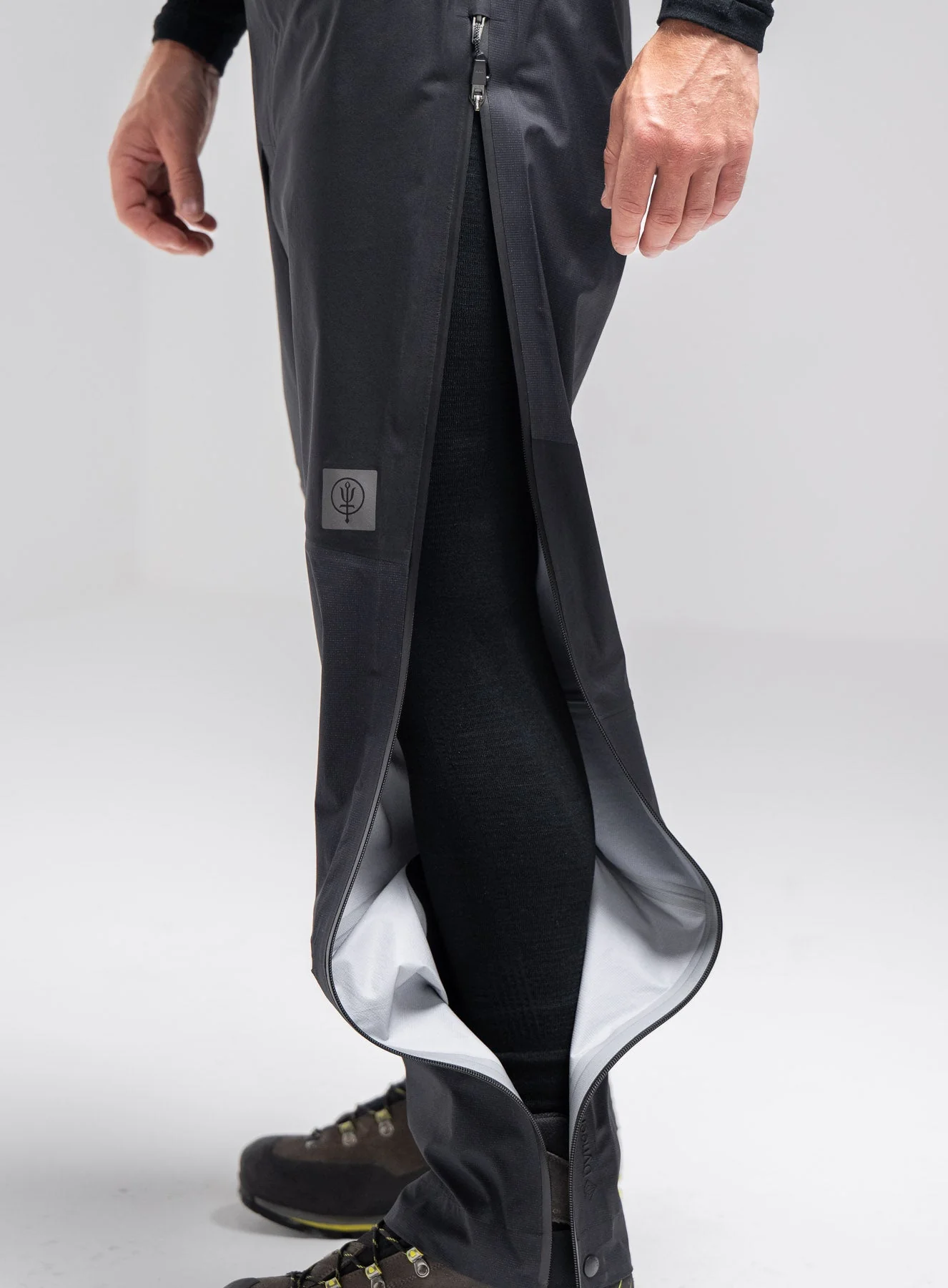 MOUNTAIN PRO WATERPROOF TROUSERS - Image 8