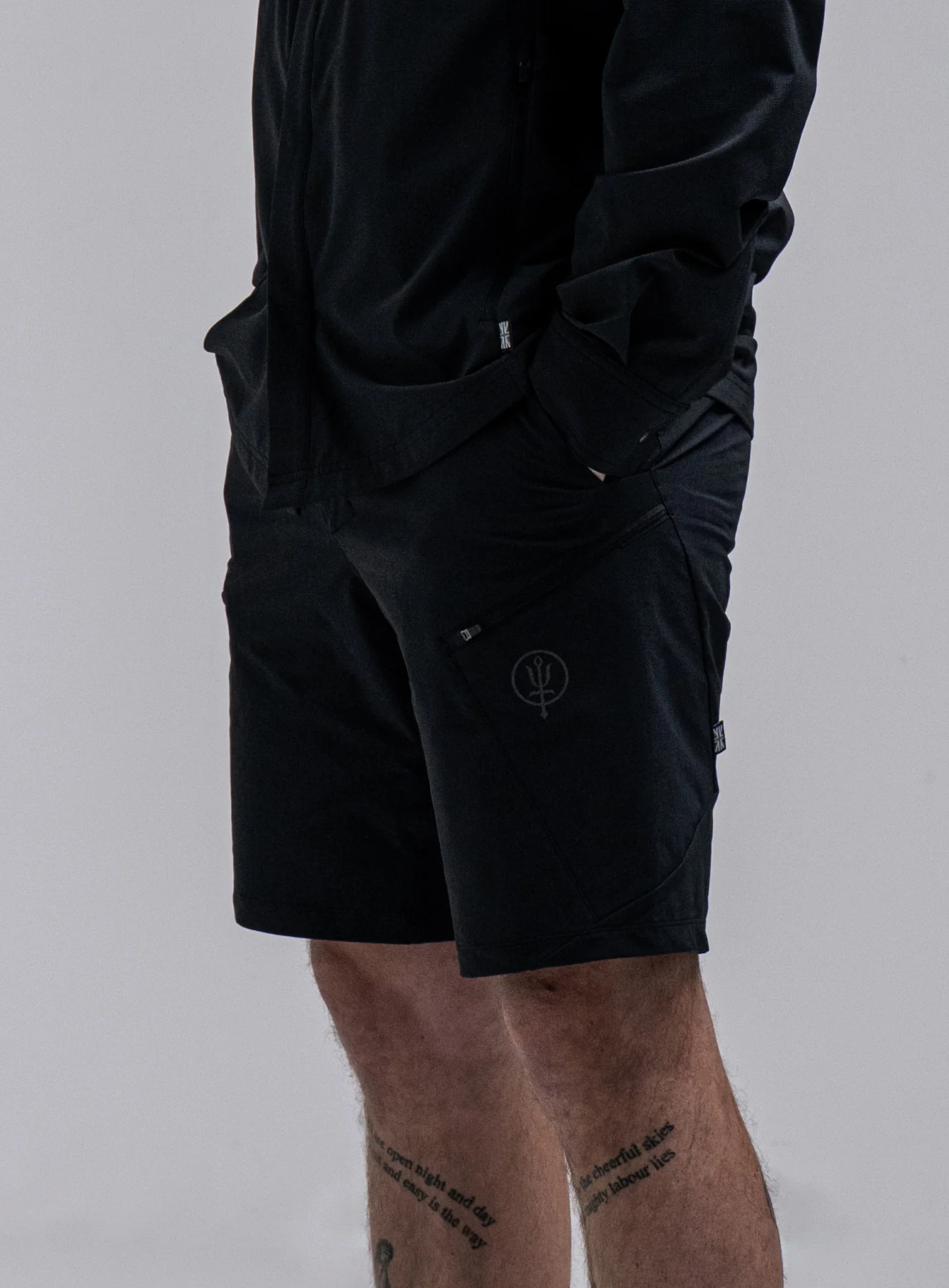 ORYON SHORTS - Image 6