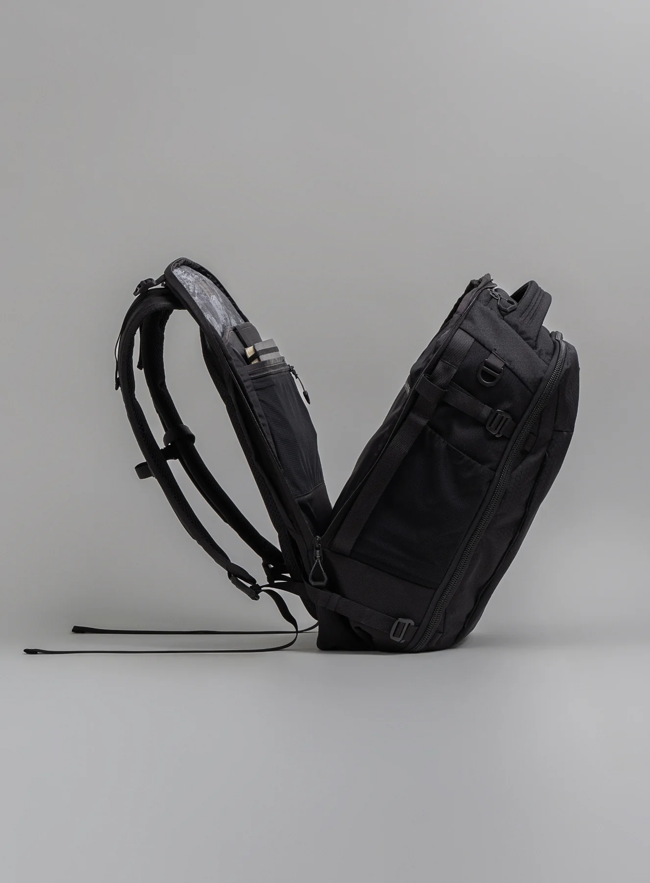 PHANTOM 40L BACKPACK - Image 9